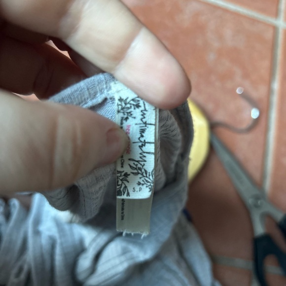 Free people intimately free Gray Ribbed Long Sleeve Top ruched sleeves  cropped - Picture 3 of 5